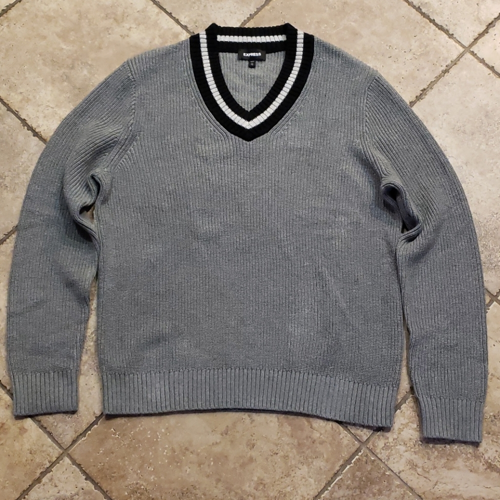 Express sweater - Picture 3 of 3